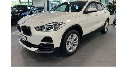 Gebraucht BMW X2 Sport Line 125 PS (91 kW) 2023 Weiß SUV