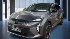 Dolomitgrau, black pearlschw Gebraucht 2025 Renault Scénic Iconic Van / Kleinbus | 42.990 € (Superpreis)