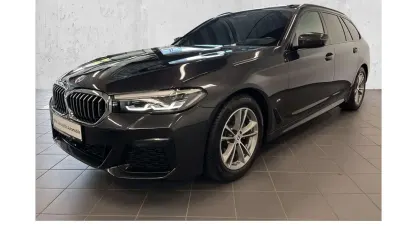 Gebraucht BMW 520 M Sport 190 PS (139 kW) 2022 Grau Limousine