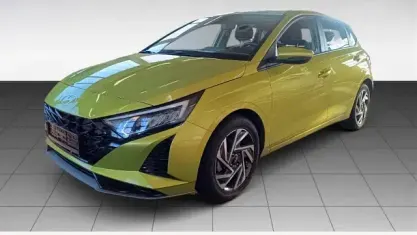 Gebraucht Hyundai i20 Trend 101 PS (74 kW) 2025 Lucid lime (gelb) Kleinwagen
