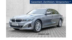 Grau Gebraucht 2023 BMW 330e Sport Line Limousine | 36.990 € (Fairer Preis)