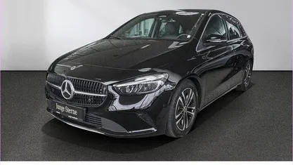 Gebraucht Mercedes B200 Progressive 163 PS (119 kW) 2025 Unilack nachtschwarz Van / Kleinbus