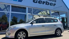 Silber Gebraucht 2012 Hyundai i30 Classic Kombi | 4.950 € (Fairer Preis)