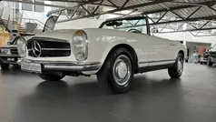 Weiss weiss Gebraucht 1964 Mercedes 230 Cabrio | 69.900 €