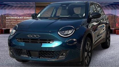 Nouvelle Fiat 600 Business 118 ch (86 kW) 2026 Vert SUV