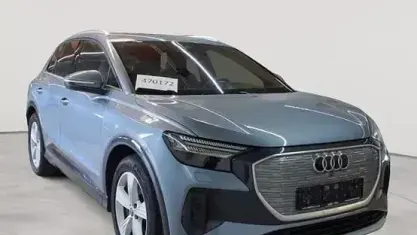 Gebraucht Audi Q4 e-tron Ambiente 219 kW (299 PS) 2022 Geysirblau metallic SUV