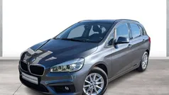 Grau Gebraucht 2016 BMW 220 Active Tourer Advantage Van / Kleinbus | 14.890 € (Fairer Preis)
