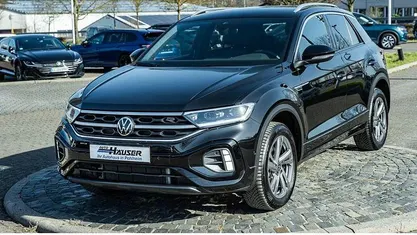 Usado VW T-Roc R-line 150 HP (110 kW) 2025 Preto SUV