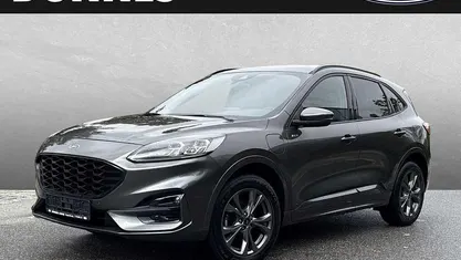 Rot Gebraucht 2021 Ford Kuga ST-Line X SUV | 23.790 € (Etwas zu teuer)