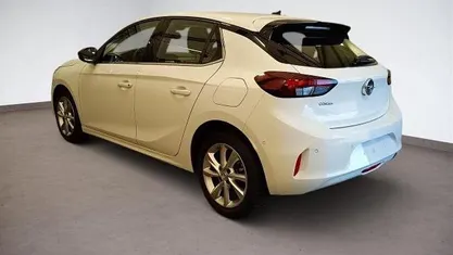 Weiß Gebraucht 2024 Opel Corsa Elegance Kleinwagen | 15.490 € (Guter Preis)