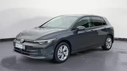 Second-hand VW Golf VIII Life 150 CP (110 kW) 2026 Gri Berlinǎ