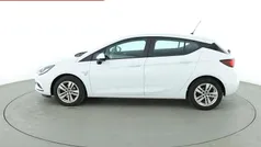 Weiß Gebraucht 2019 Opel Astra Limousine | 14.100 € (Fairer Preis)