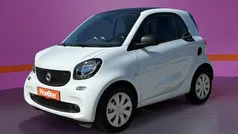 Weiß Gebraucht 2016 Smart ForTwo Coupé Coupé | 8.430 € (Etwas zu teuer)