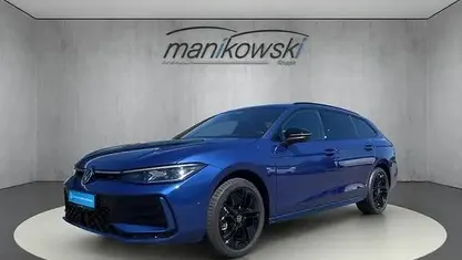 Gebraucht VW Passat R-line 150 PS (110 kW) 2025 Kombi