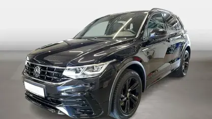 Gebraucht VW Tiguan R-line 200 PS (147 kW) 2023 Deep black perleffekt SUV