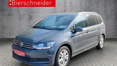 Grau Gebraucht 2024 VW Touran Comfortline Van / Kleinbus | 31.750 € (Fairer Preis)