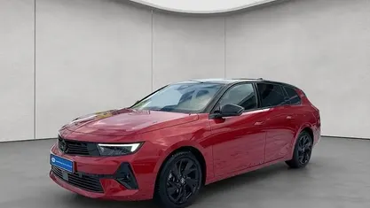 Rot Gebraucht 2024 Opel Astra Kombi | 23.290 € (Guter Preis)