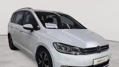 Gebraucht VW Touran Highline 150 PS (110 kW) 2021 Pure white Van / Kleinbus