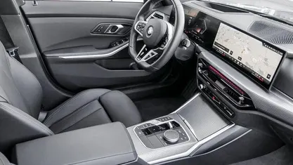 Gebraucht BMW 320 M Sport 184 PS (135 kW) 2025 Grau Kombi