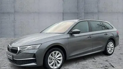 Gebraucht 2025 Skoda Octavia Selection Kombi | 35.970 € (Fairer Preis)
