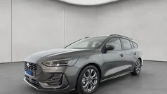 Magnetic grau metallic Gebraucht 2023 Ford Focus ST-Line Limousine | 24.585 € (Fairer Preis)