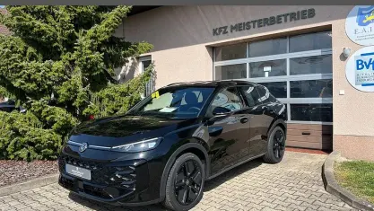 Nowe VW T-Roc Cabriolet R-line 150 KM (110 kW) 2026 Czarny SUV