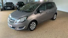 Grau Gebraucht 2016 Opel Meriva Excellence Van / Kleinbus | 8.700 € (Fairer Preis)
