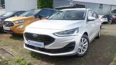 Silber Gebraucht 2022 Ford Focus Cool & Connect Limousine | 17.390 € (Fairer Preis)