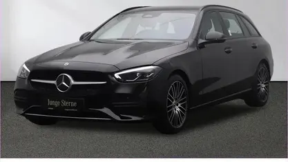 Unilack schwarz Gebraucht 2023 Mercedes C180 Kombi | 29.970 € (Guter Preis)