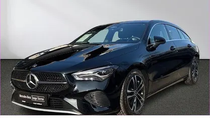 Gebraucht Mercedes CLA200 Shooting Brake Advanced 163 PS (119 kW) 2024 Unilack nachtschwarz Kombi