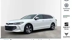 Oryxweiß perlmutteffekt Gebraucht 2024 VW Passat Business Kombi | 32.687 € (Guter Preis)