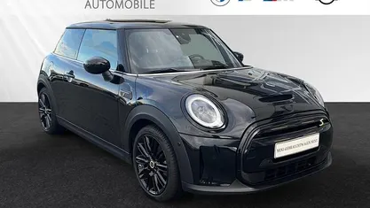 Schwarz Gebraucht 2023 Mini Cooper SE Kleinwagen | 19.979 € (Fairer Preis)