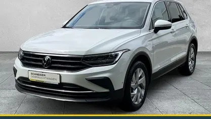 Weiß Gebraucht 2024 VW Tiguan Move SUV | 26.190 € (Guter Preis)