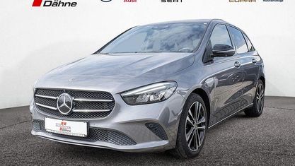 Używany Mercedes B200 Progressive 163 KM (119 kW) 2019 Szary Minivan