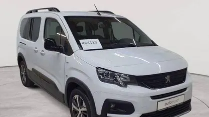 Gebraucht 2022 Peugeot Rifter GT Van / Kleinbus | 22.590 € (Fairer Preis)