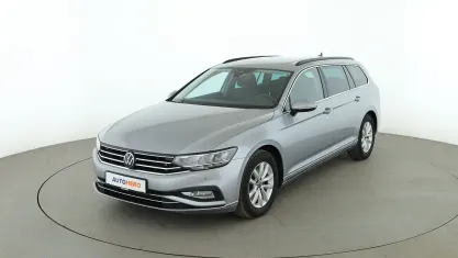 Gebraucht VW Passat Business 150 PS (110 kW) 2023 Grau Kombi