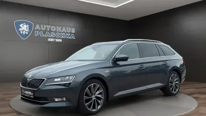 Gebraucht Skoda Superb LAURIN & KLEMENT 190 PS (139 kW) 2018 Quarzgrau Limousine