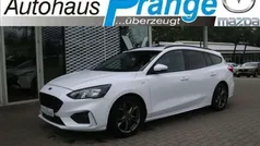 Frostweiß Gebraucht 2019 Ford Focus ST-Line Kombi | 14.885 € (Fairer Preis)