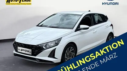 Gebraucht Hyundai i20 Trend 101 PS (74 kW) 2025 Atlas white Kleinwagen