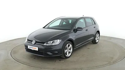 Gebraucht VW Golf VII Trendline 116 PS (85 kW) 2019 Grau Limousine