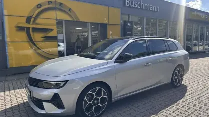 Gebraucht Opel Astra Ultimate 131 PS (96 kW) 2024 Silber Kleinwagen