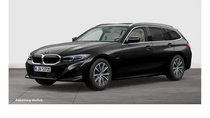 Black sapphire Gebraucht 2022 BMW 330e Sport Line Kombi | 31.790 € (Fairer Preis)