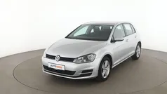 Grau Gebraucht 2015 VW Golf VII Comfortline Limousine | 13.120 € (Fairer Preis)