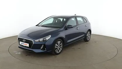 Gebraucht Hyundai i30 Trend 120 PS (88 kW) 2019 Blau Limousine