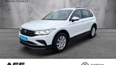 Weiß Gebraucht 2022 VW Tiguan Life SUV | 24.990 € (Guter Preis)