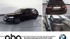 Saphirschwarz metallic Gebraucht 2024 BMW 330 M Sport Kombi | 38.950 € (Superpreis)