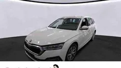 Weiss Gebraucht 2023 Skoda Octavia Style Kombi | 21.922 € (Fairer Preis)