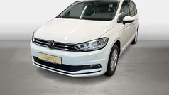 Weiß Gebraucht 2023 VW Touran Comfortline Van / Kleinbus | 33.480 € (Fairer Preis)