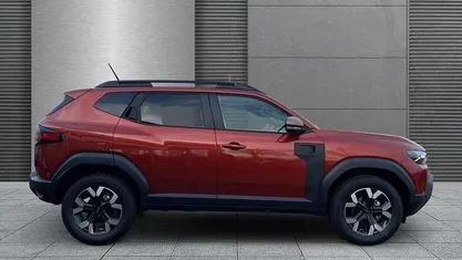 Terracottabraun Neu 2025 Dacia Duster Extreme SUV | 27.490 € (Fairer Preis)