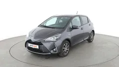 Grau Gebraucht 2019 Toyota Yaris Club Limousine | 15.040 € (Fairer Preis)